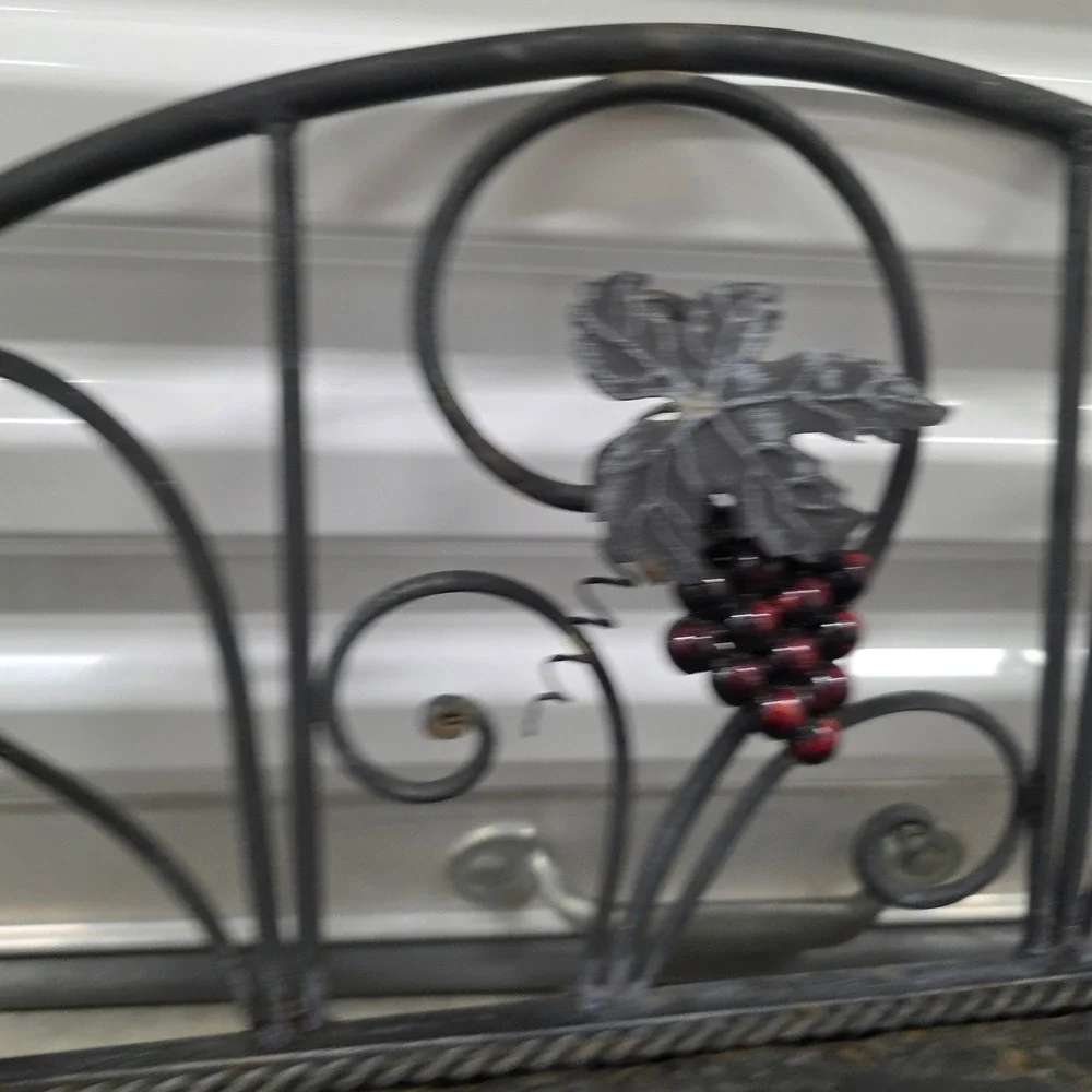 Wrought Iron Wall Mounted Wine Rack Stemware Glass Holder Grape Leaf Rustic Deco